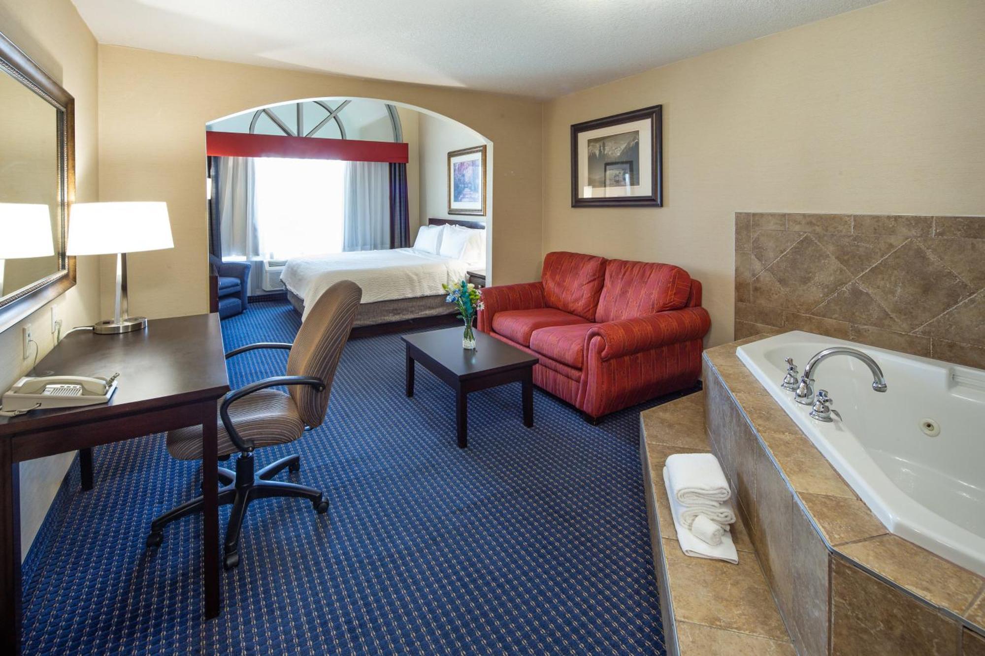 Holiday Inn Express Hotel & Suites Edson By Ihg Exterior foto