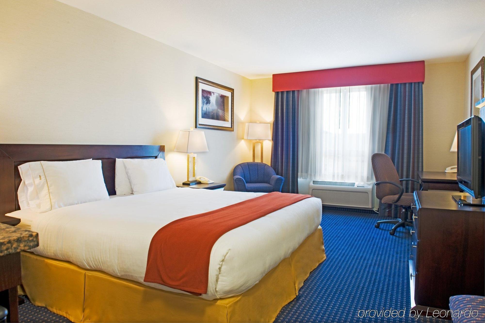 Holiday Inn Express Hotel & Suites Edson By Ihg Exterior foto
